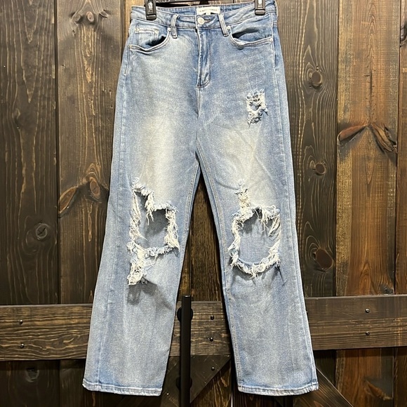 Almost Famous Jeans 5 Destroyed High Rise Ankle Grunge Casual Straight Leg Light - Picture 1 of 9